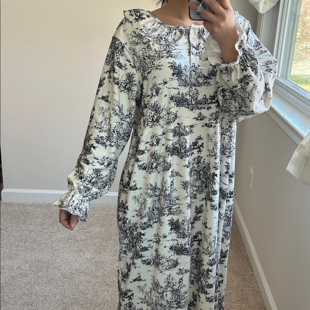 Floral warm PJ dress. XS-S